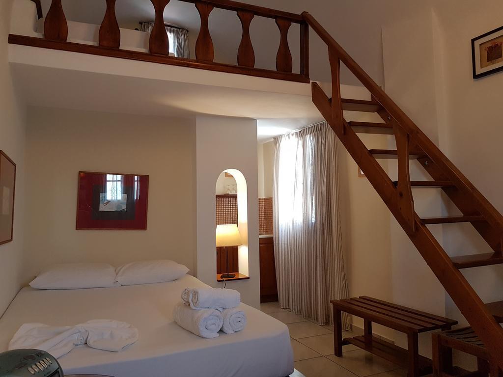 Ξενοδοχείο με διαμερίσματα Abelonas Village *